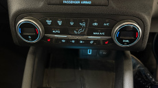 Ford Focus 1.0 EcoBoost 125 Titanium 5dr Petrol Hatchback